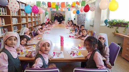 پنج شنبه های شاد با کتابدار مهربان