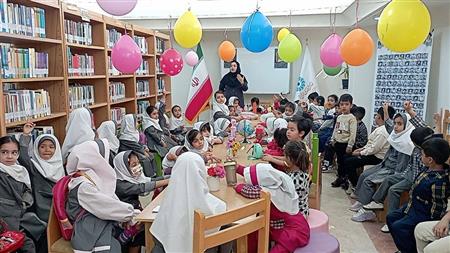 پنج شنبه های شاد با کتابدار مهربان